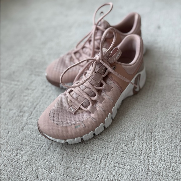 Nike Shoes - Nike metcon trainers